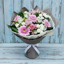 Букет цветов из:  Герберы, Альстромерии и Хризантемы в Тёплом