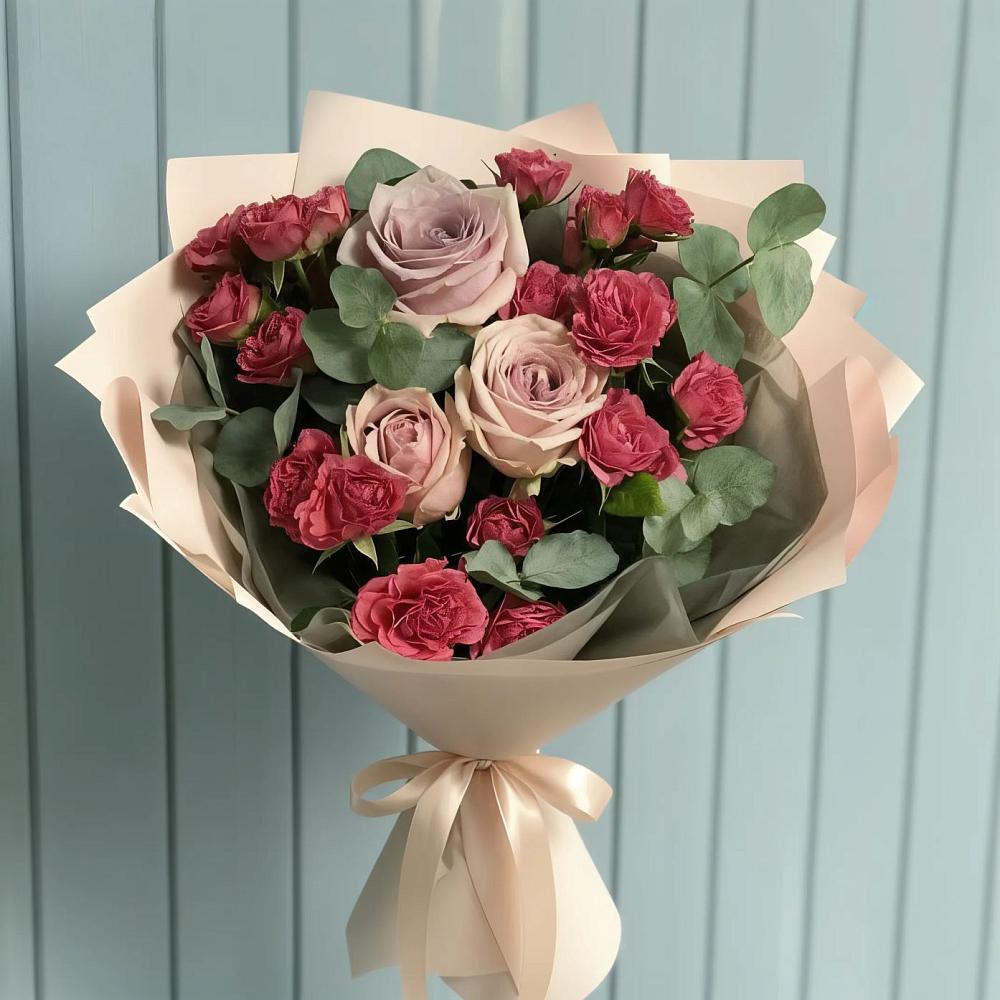 Букет цветов из: Гвоздики и Розы в Тёплом