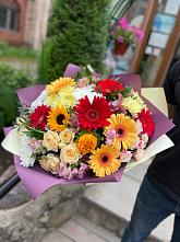 Букет цветов из:  Герберы, Ромашки, Хризантемы, Розы и Подсолнухи #REPLACE_PRED# Тёплом