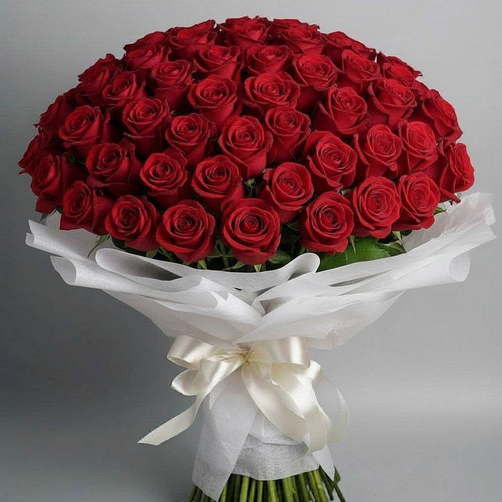 Букет 101 Красная роза Блэк Мэджик в Тёплом