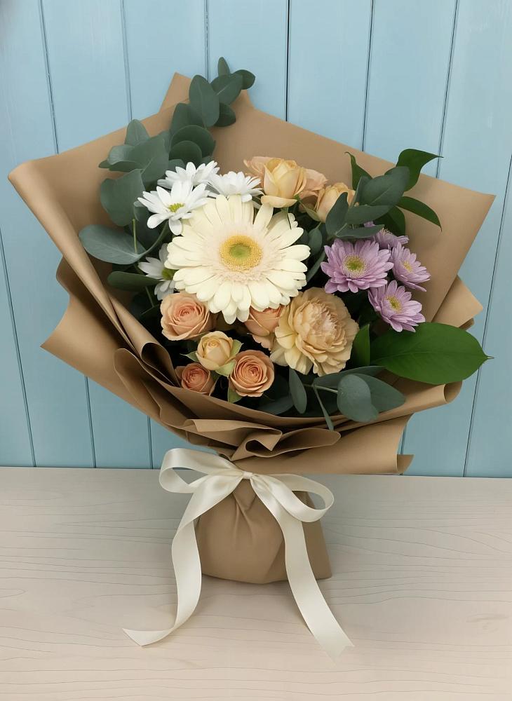 Букет цветов из: Герберы и Хризантемы в Тёплом
