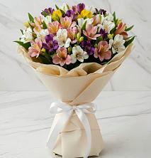 Букет цветов из:  Альстромерии в Тёплом