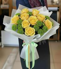 Букет цветов из:  Хризантемы и Розы в Тёплом