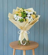 Букет цветов из:  Хризантемы и Розы в Тёплом
