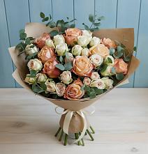Букет цветов из:  Альстромерии и Розы в Тёплом